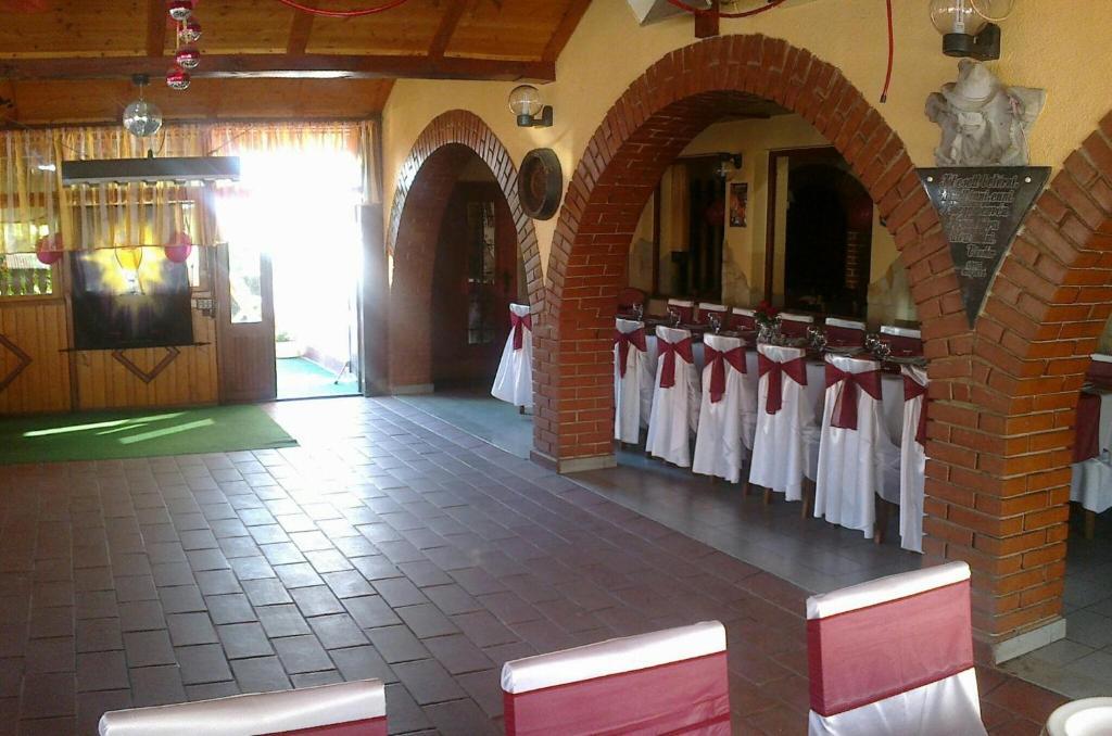 Vandor Vigado Zalaegerszeg Buitenkant foto